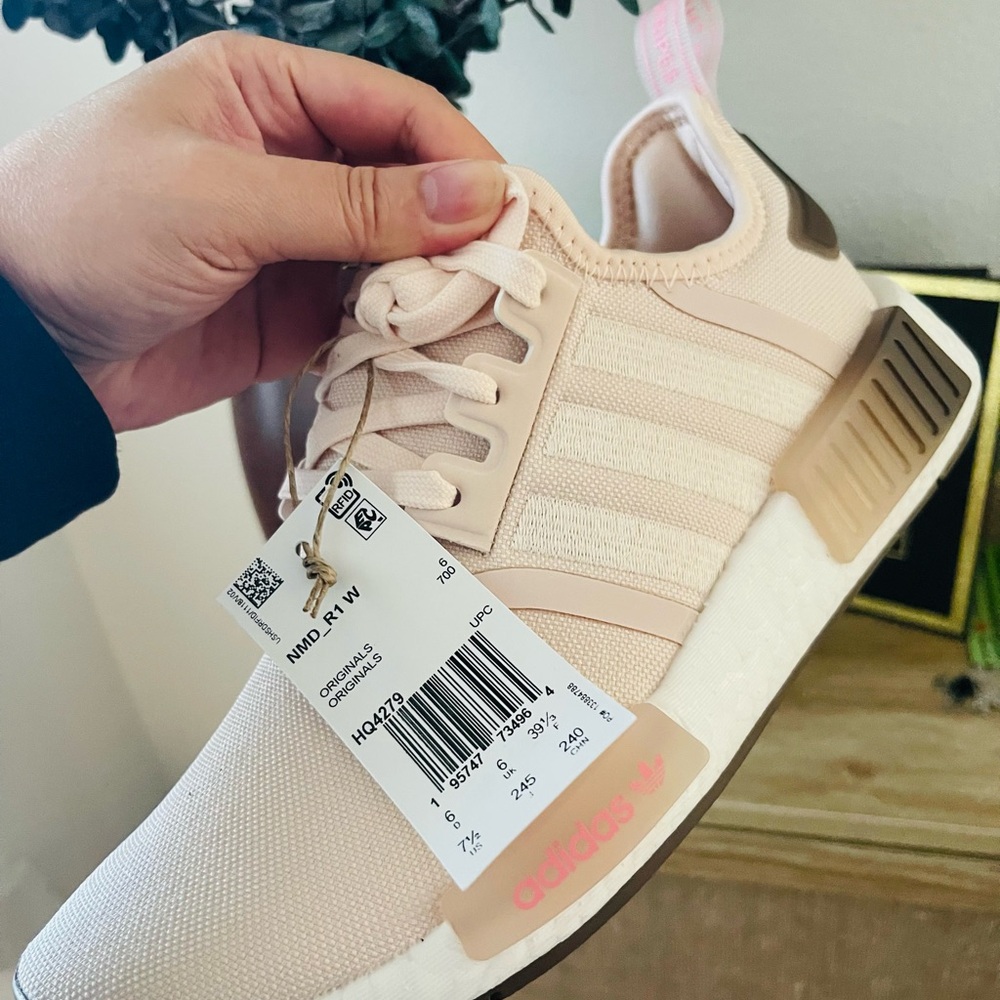 Adidas NMD_R1 - Picture 7 of 8